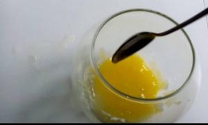 ईस्टर केक के लिए अंडे का छिलका कैसे तैयार करें
