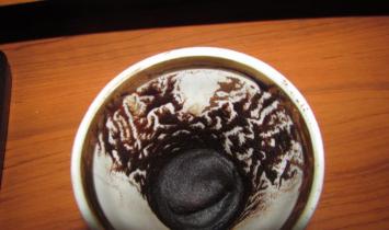 How to tell fortunes using coffee grounds?